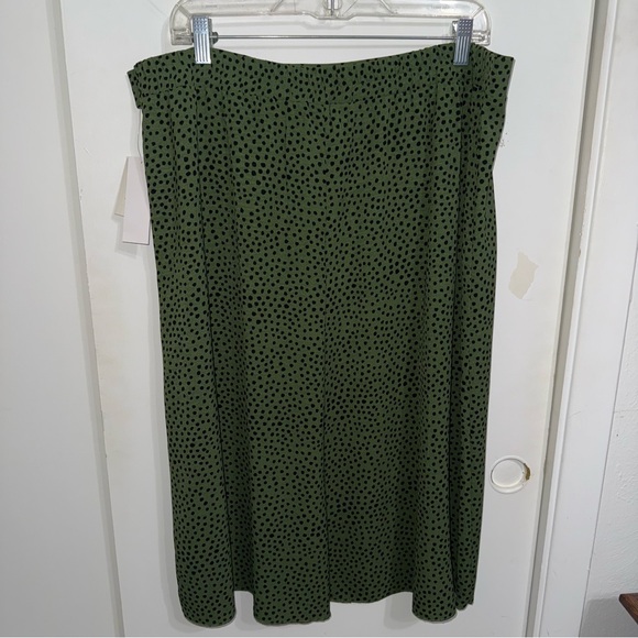 Green Polka Dot Midi Skirt NWT - Picture 3 of 11